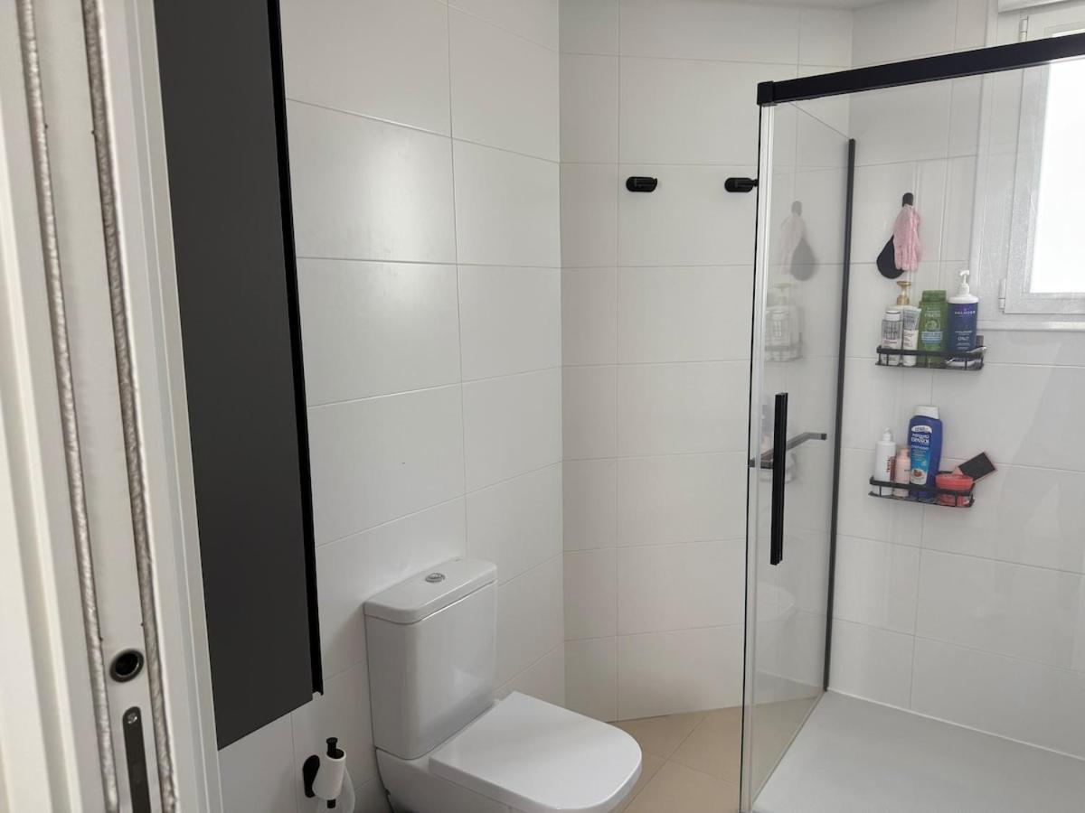 Apartment Spacious And Bright Only In August - Espacioso Y Luminoso Disponible Solo En Agosto *